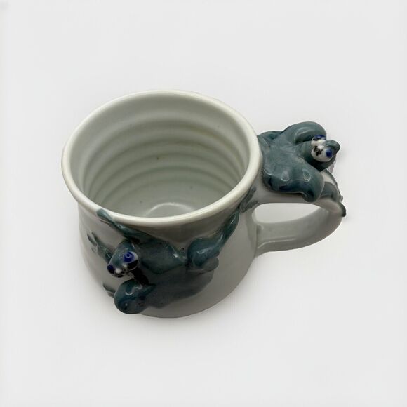 Hand Thrown Frog Mug Pottery White Green 3D Blue Eyes Three Frogs Handled - Picture 2 of 7